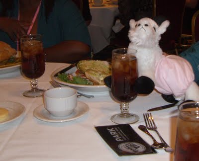 Lacy lunches with bloggers