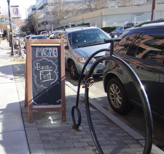 sacramento baconfest, magpie cafe, bike rack
