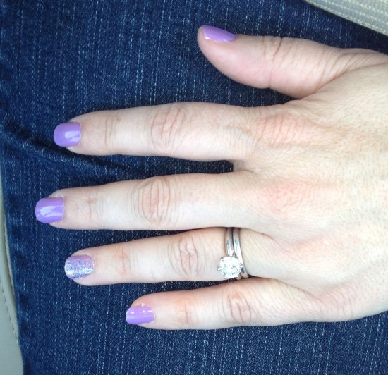 fingernail fashion glitter, man hands, nail fashion trends